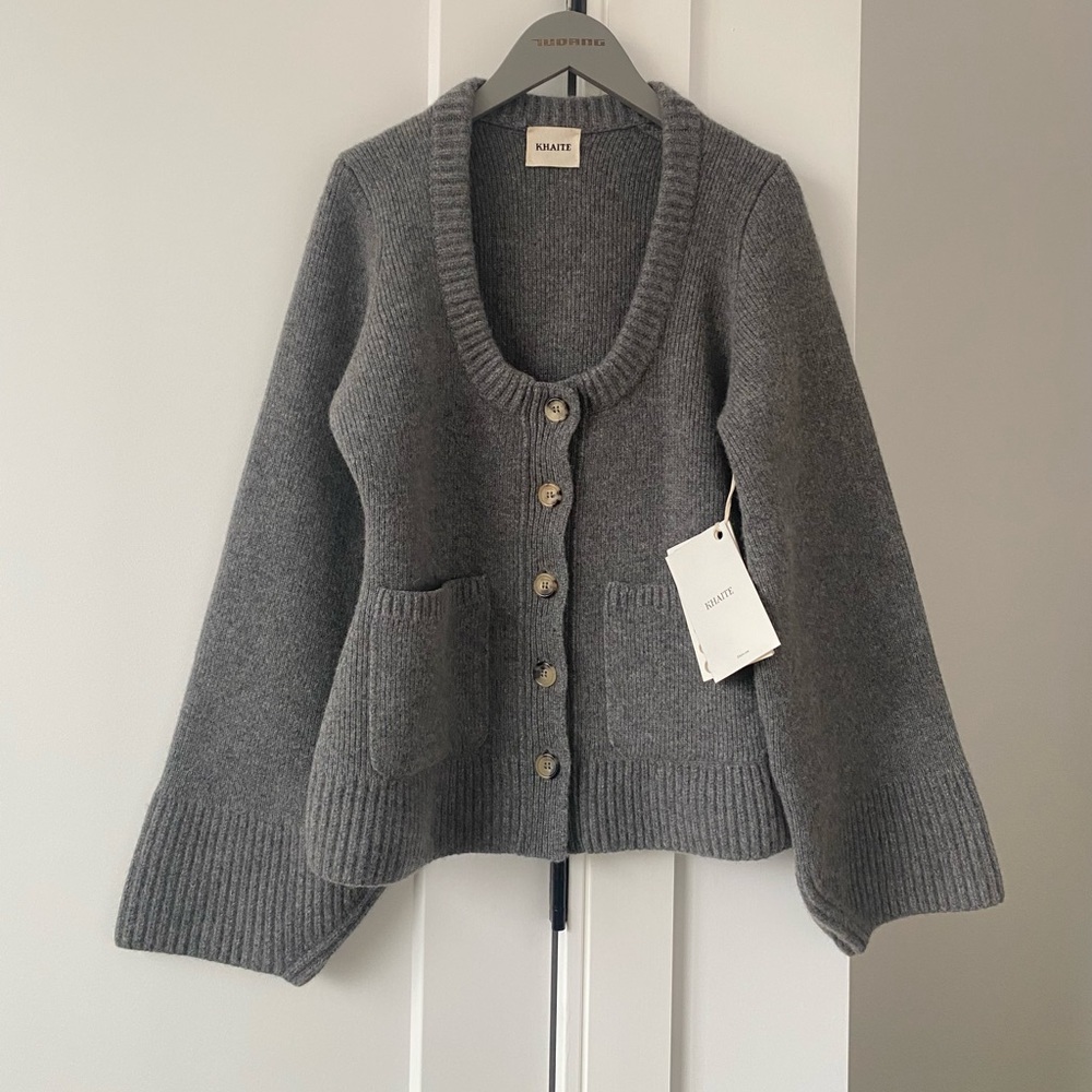 ✨ NWT Khaite Cashmere Caro Cardigan